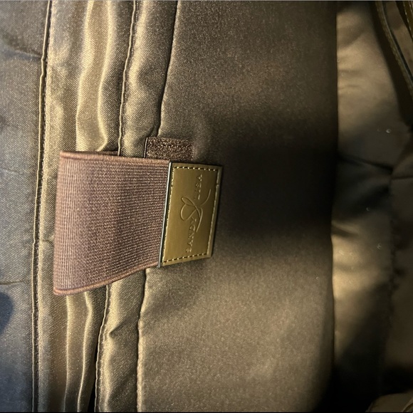 Sandy Lisa 17” Computer Case - Picture 2 of 2